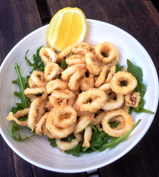 https://thepaddingtonfoodie.com/2013/01/20/sustainable-seafood-hawkesbury-river-squid-calamari-fritti-with-rocket-and-lemon/