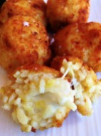 https://thepaddingtonfoodie.com/2013/02/20/crisp-and-crunchy-little-golden-risotto-balls-arancini-with-leek-lemon-and-saffron/