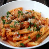 https://thepaddingtonfoodie.com/2013/03/12/pasta-pronto-penne-with-little-italian-sausage-meatballs-and-a-home-made-tomato-sauce/