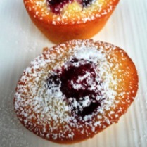 https://thepaddingtonfoodie.com/2013/07/30/what-to-bake-with-leftover-egg-whites-dainty-little-almond-tea-cakes-raspberry-and-lemon-friands/