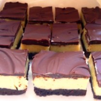 https://thepaddingtonfoodie.com/2013/08/05/a-variation-to-a-perennial-favourite-black-bottom-chocolate-caramel-slice/