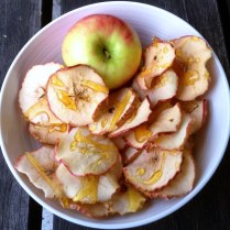 https://thepaddingtonfoodie.com/2013/08/28/toffee-apples-for-grown-ups-sweet-crisp-and-crunchy-oven-baked-apple-chips-with-a-toffee-drizzle/