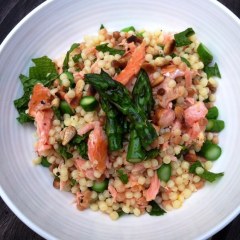 https://thepaddingtonfoodie.com/2013/10/18/eat-fast-live-longer-5-2-fast-day-recipe-idea-under-350-calories-toasted-fregola-salad-with-hot-smoked-salmon-asparagus-pine-nuts-and-mint/