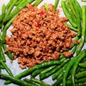 https://thepaddingtonfoodie.com/2013/11/26/eat-fast-and-live-longer-a-5-2-fast-diet-meal-idea-under-400-calories-spicy-chinese-style-roasted-green-beans-with-stir-fried-pork/