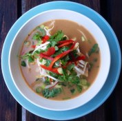 https://thepaddingtonfoodie.com/2014/03/14/eat-fast-and-live-longer-a-5-2-diet-meal-idea-under-400-calories-spicy-thai-coconut-soup-with-snapper-prawns-and-rice-noodles/