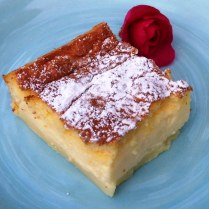 https://thepaddingtonfoodie.com/2014/04/30/from-the-old-fashioned-kitchen-pantry-magic-vanilla-custard-squares/
