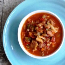 https://thepaddingtonfoodie.com/2014/05/19/eat-fast-and-live-longer-a-5-2-fast-diet-recipe-idea-under-200-calories-hearty-minestrone-soup-with-bacon-and-pasta/