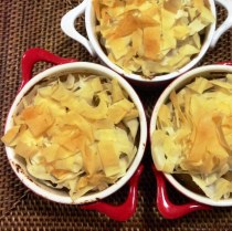 https://thepaddingtonfoodie.com/2014/05/14/eat-fast-and-live-longer-a-5-2-fast-diet-meal-idea-under-300-calories-shredded-filo-pastry-topped-chicken-and-leek-pot-pies-with-roasted-pear-and-parsnip/