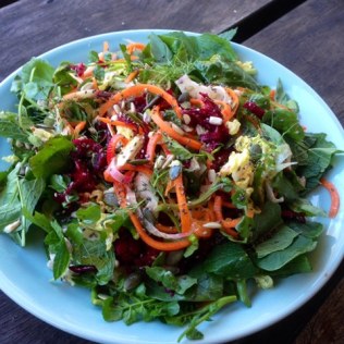 https://thepaddingtonfoodie.com/2014/10/13/eat-fast-and-live-longer-a-5-2-fast-diet-recipe-idea-under-200-calories-raw-power-house-super-food-salad/