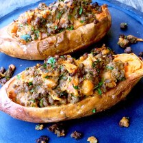 https://thepaddingtonfoodie.com/2015/03/23/eat-fast-and-live-longer-a-5-2-fast-diet-recipe-idea-under-400-calories-twice-baked-sweet-potatoes-loaded-with-spiced-lamb/